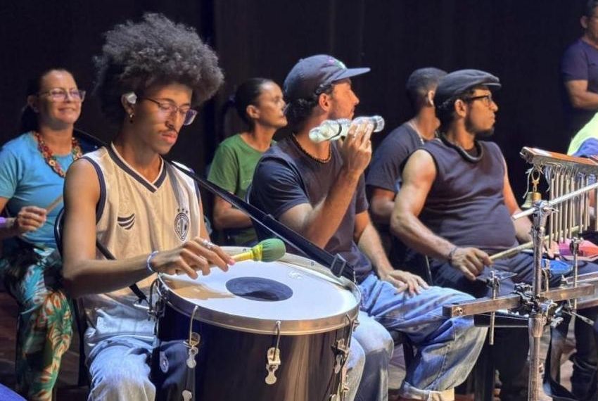 Escola de Artes Valdice Teles exibe trabalhos semestrais
