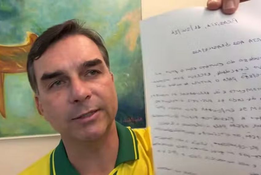 Após carta, Moraes suspende visita de Flávio a Bolsonaro por 90 dias