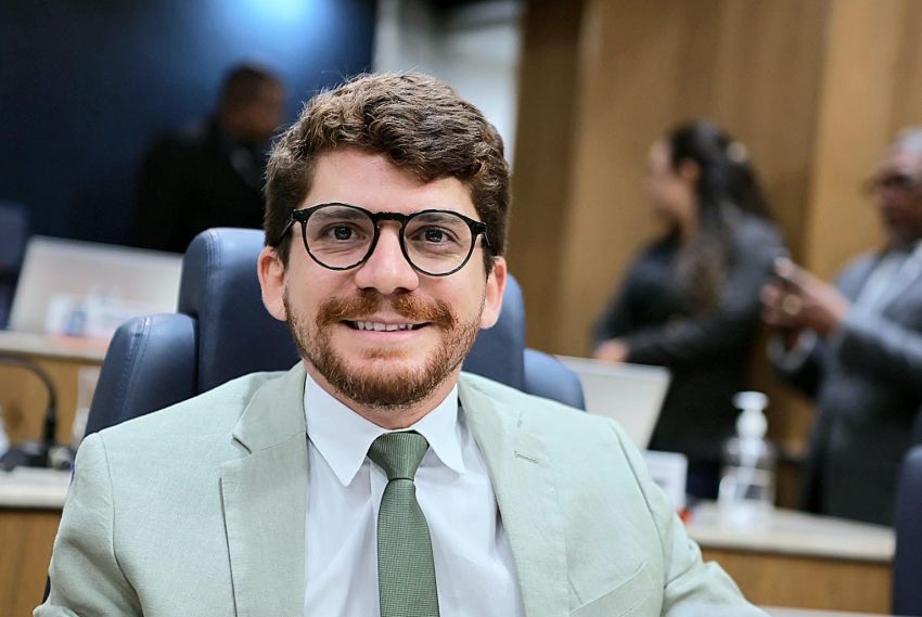 Breno Garibalde oficializa candidatura à Câmara Federal