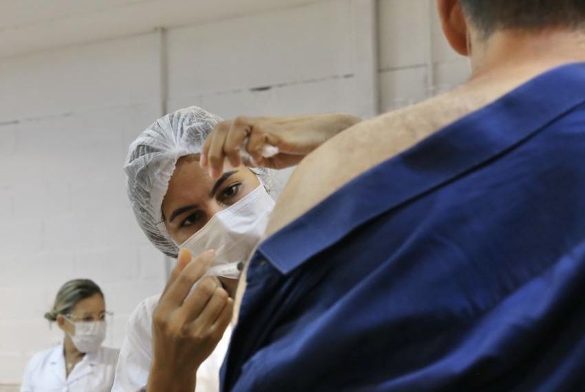 Vacinação contra gripe é ampliada para todos acima de 6 meses