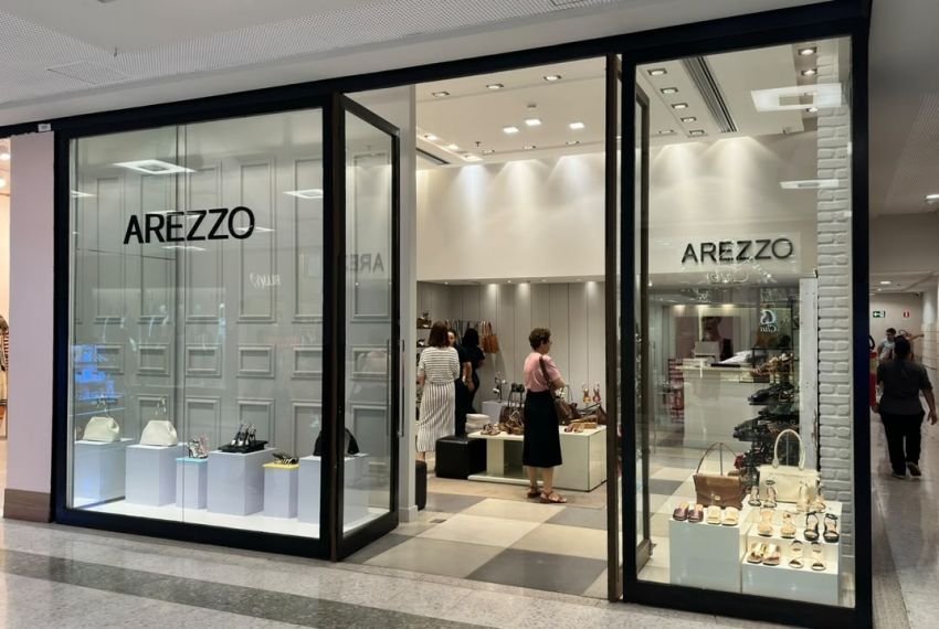 Arezzo inaugura operação temporária no RioMar Aracaju durante processo de renovação
