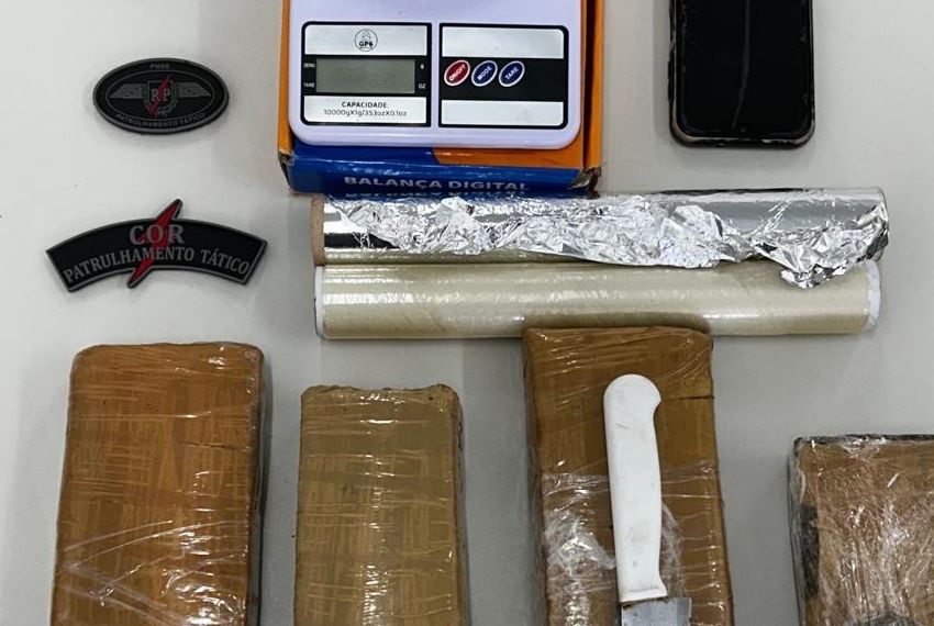 PM prende mulher por tráfico de drogas em Capela