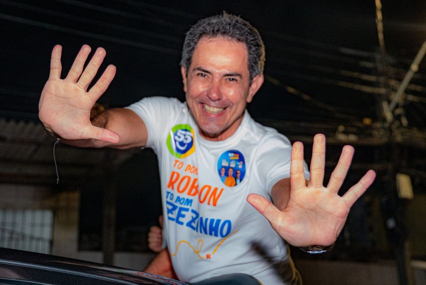 Robson Viana oficializa candidatura e anuncia apoios ao Senado